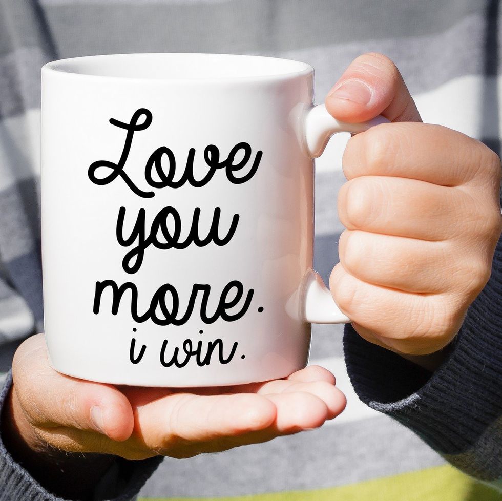40 Funny Valentine's Day Gifts for 2024 - Funny Gift Ideas for Valentine's  Day