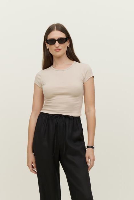 Review of Quince Stretch Crepe Pleated Ankle Pant