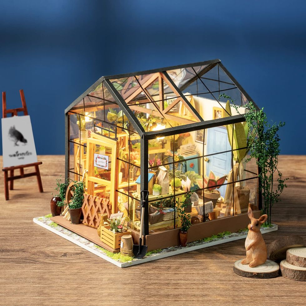 DIY Miniatures Dollhouse Kit