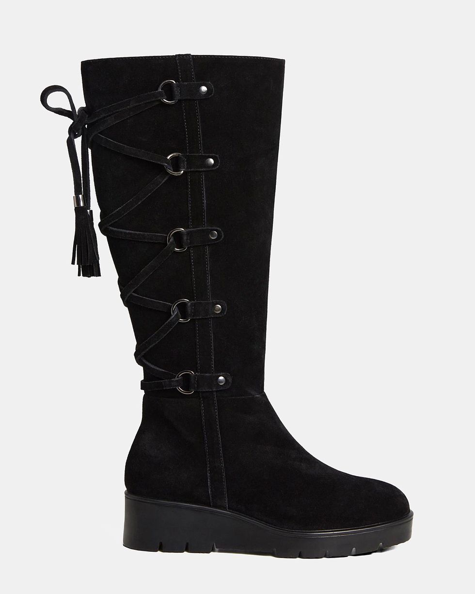 11 Best Wide Calf Boots That Actually Fit & Look Cute 2024