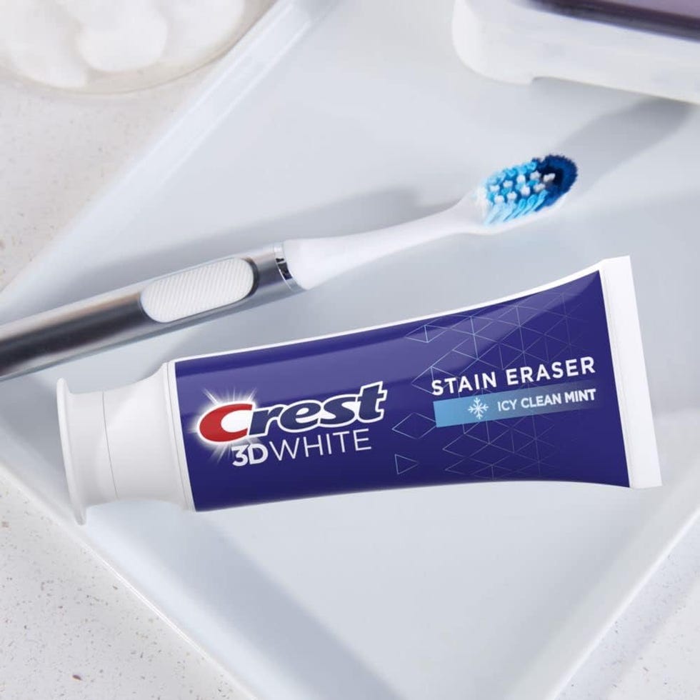 Crest 3D White Stain Eraser Tooth whitening toothpaste