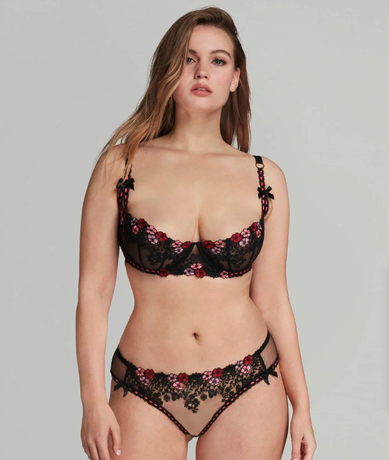 25 Best Bras and Lingerie for Small Busts in 2024