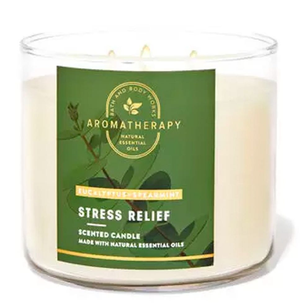 16 Best Bath and Body Works Candles: Strongest Scents