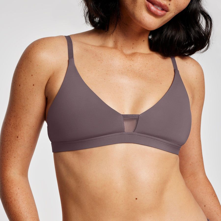 17 Best Bras for Small Busts 2024 Tested by Bra Experts