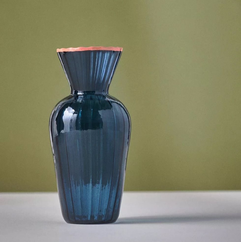 Jocelyn Scalloped Glass Bud Vase