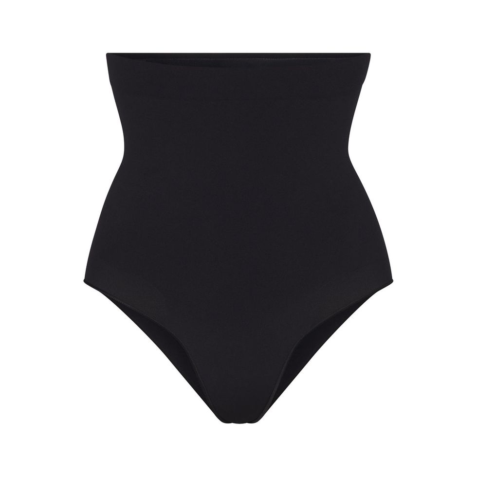 Seamless highwaist boyleg shorts with light support, black. Colour: black.  Size: s/m