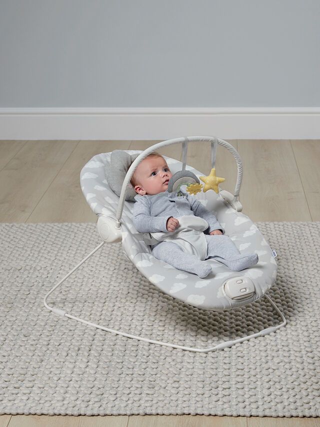 Babysitter elegant and sales comfort baby bouncer