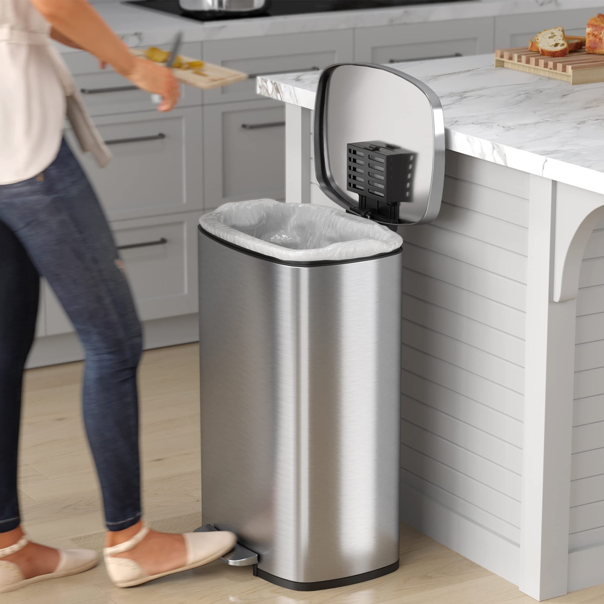 15 Stylish Kitchen Trash Cans We Love In 2024   1706021651 71brSdgzc1L 