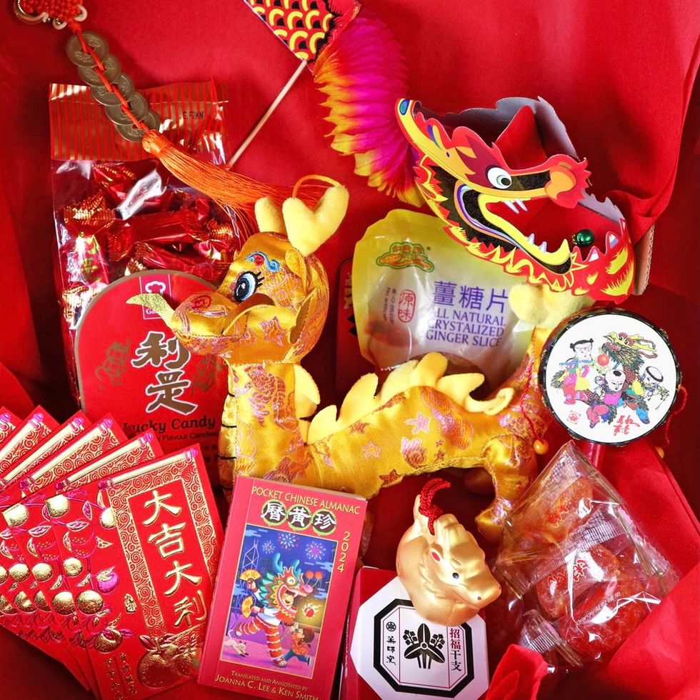 Lunar New Year Friendship Box: The Year of the Dragon