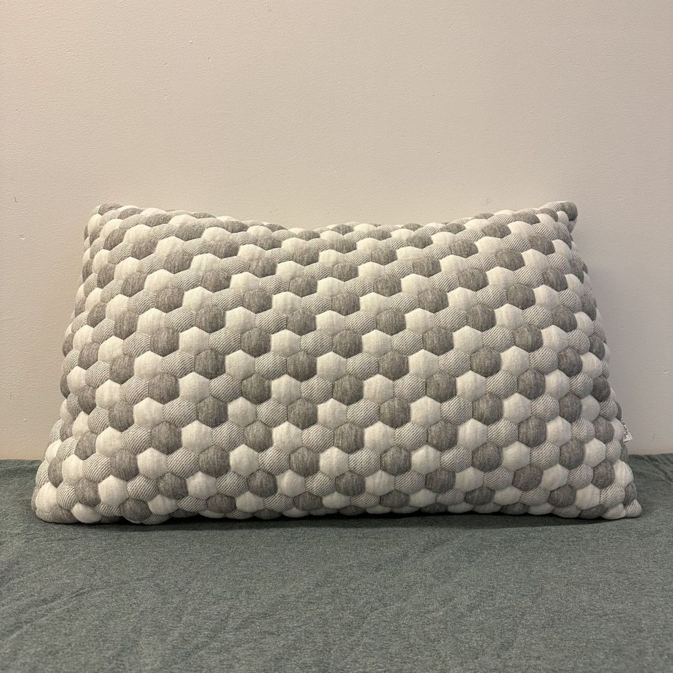 Best Pillow For Combination Sleepers (2024)