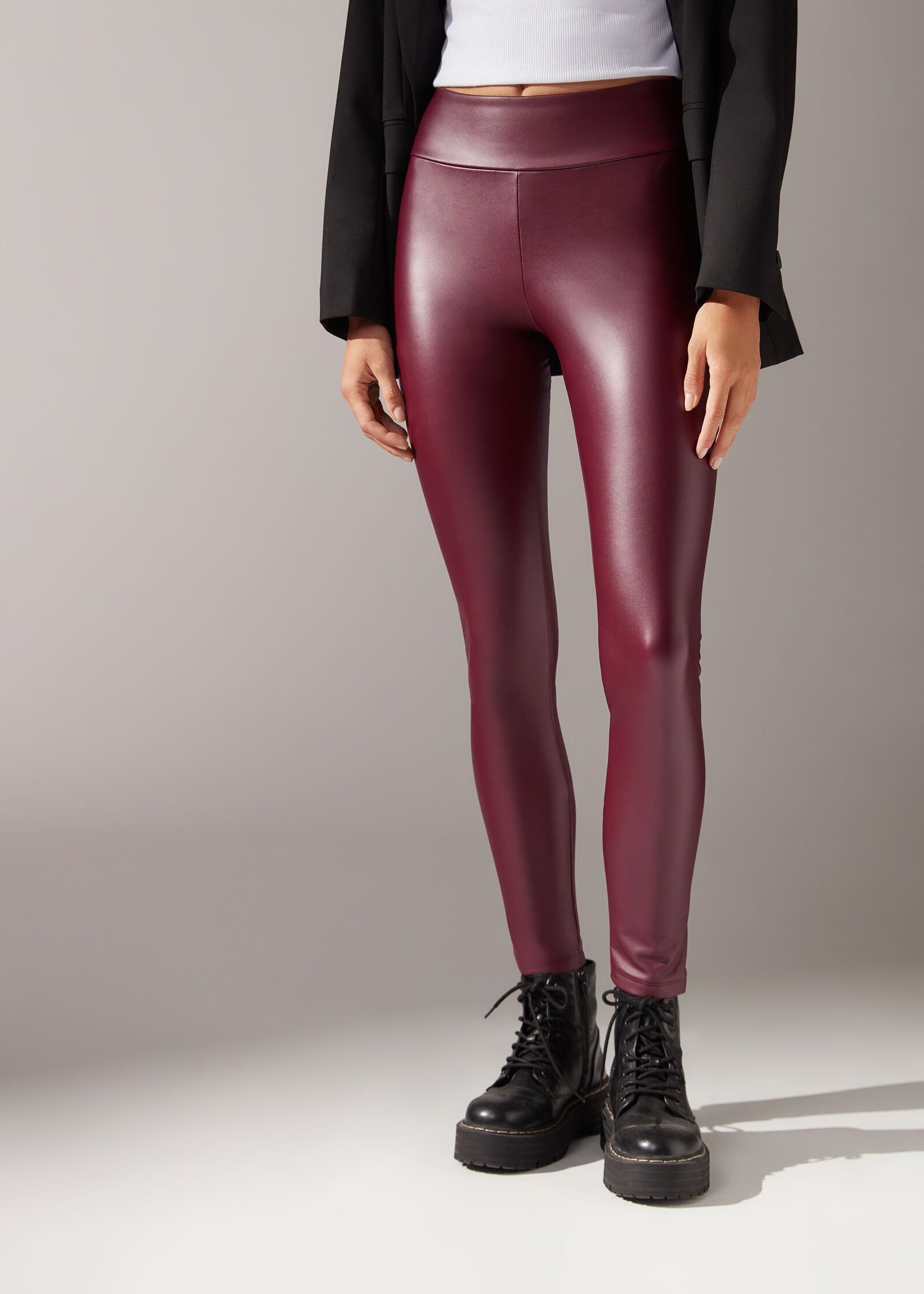 Gefällt 1,305 Mal, 11 Kommentare - Fashion Leggings for Woman  (@leggings_guru) auf Instagram: „High Waist Luxury Leath… | Wet look  leggings, Shiny leggings, Fashion