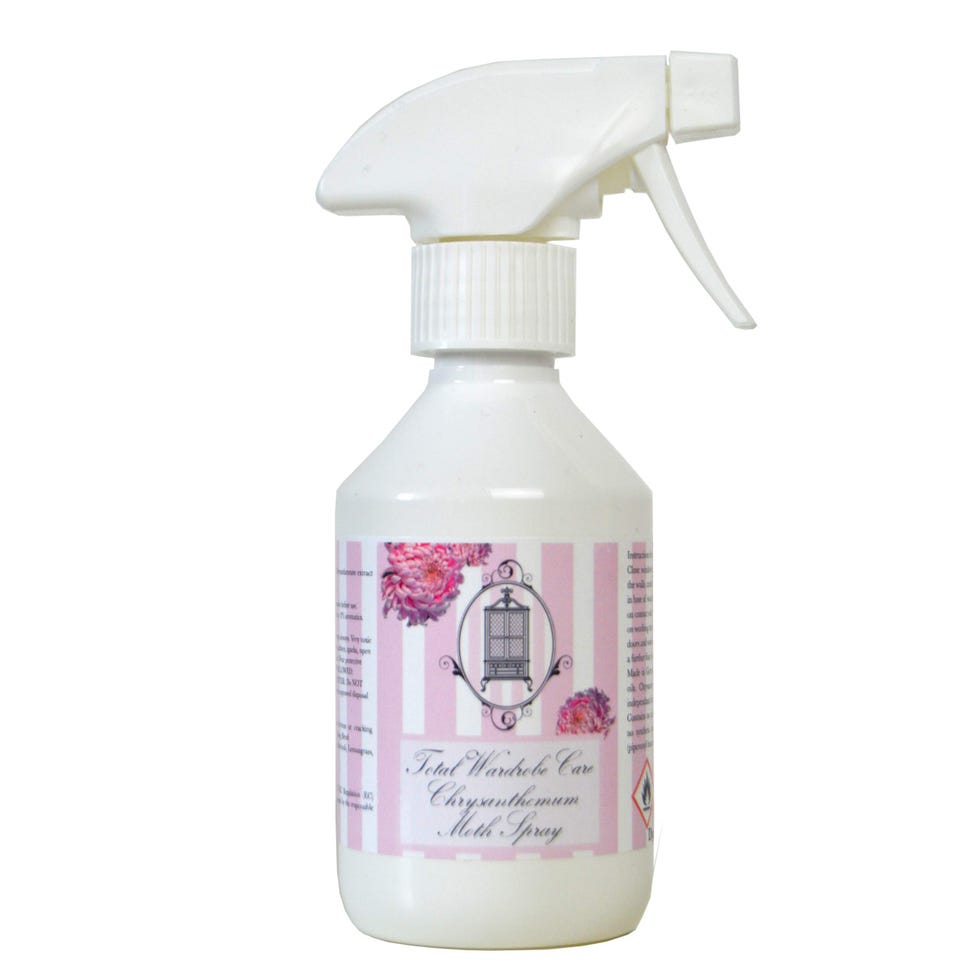 Total Wardrobe Care Natural Chrysanthemum Spray