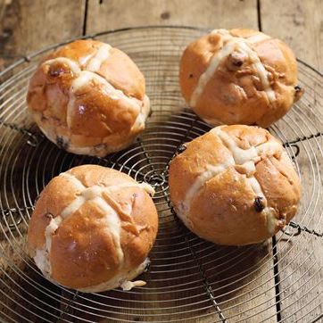 Abel & Cole Large Hot Cross Buns, Authentic Bread Co. (320g, pack of 4)