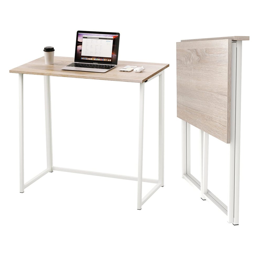 Opción de escritorio plegable compacto, perfecto para disponer en el armario