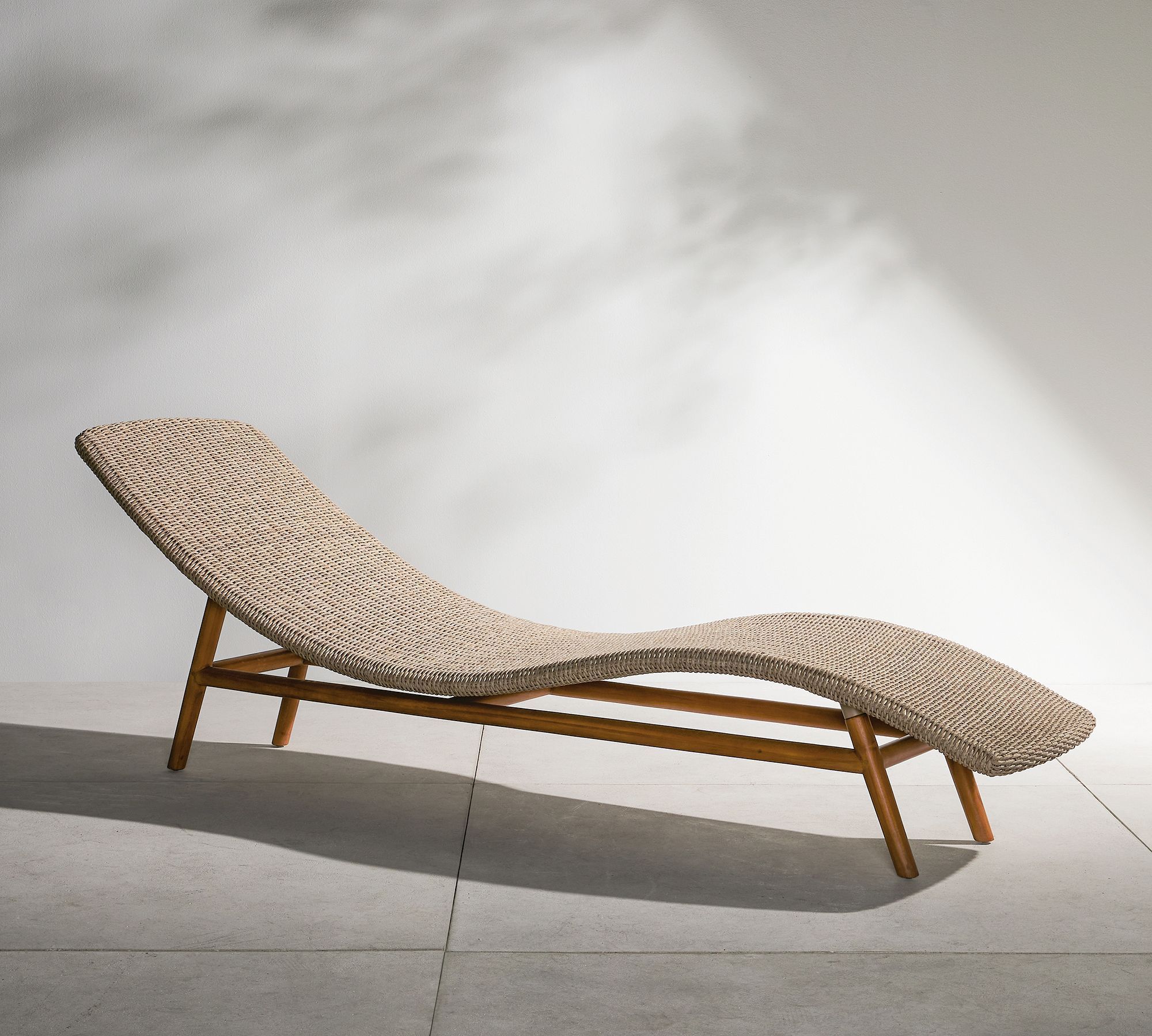 Balencia chaise online cushions