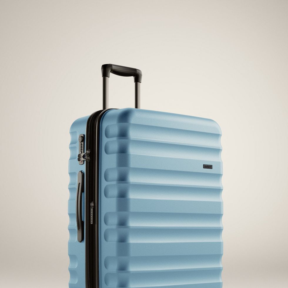 Presidents’ Day Luggage Deals 2024: Samsonite, Paravel, Monos, and More