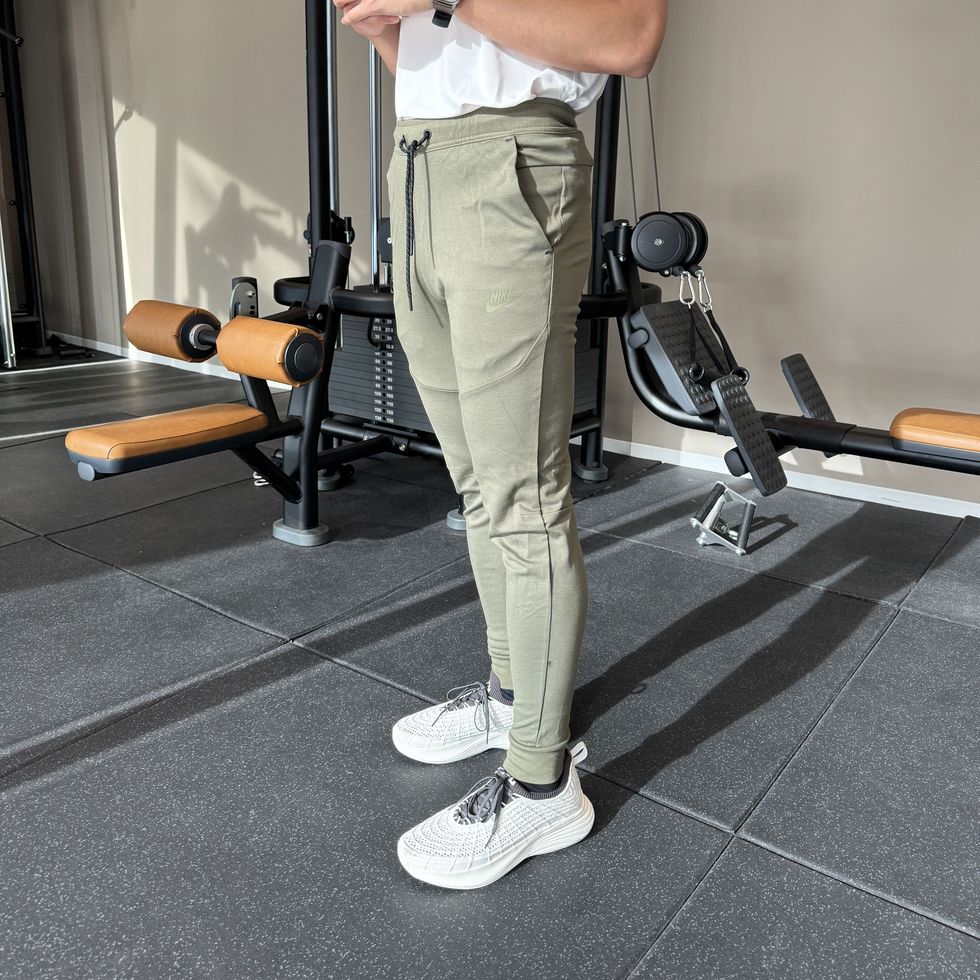 Muscle Fitted Plain French Terry Joggers — Light Grey