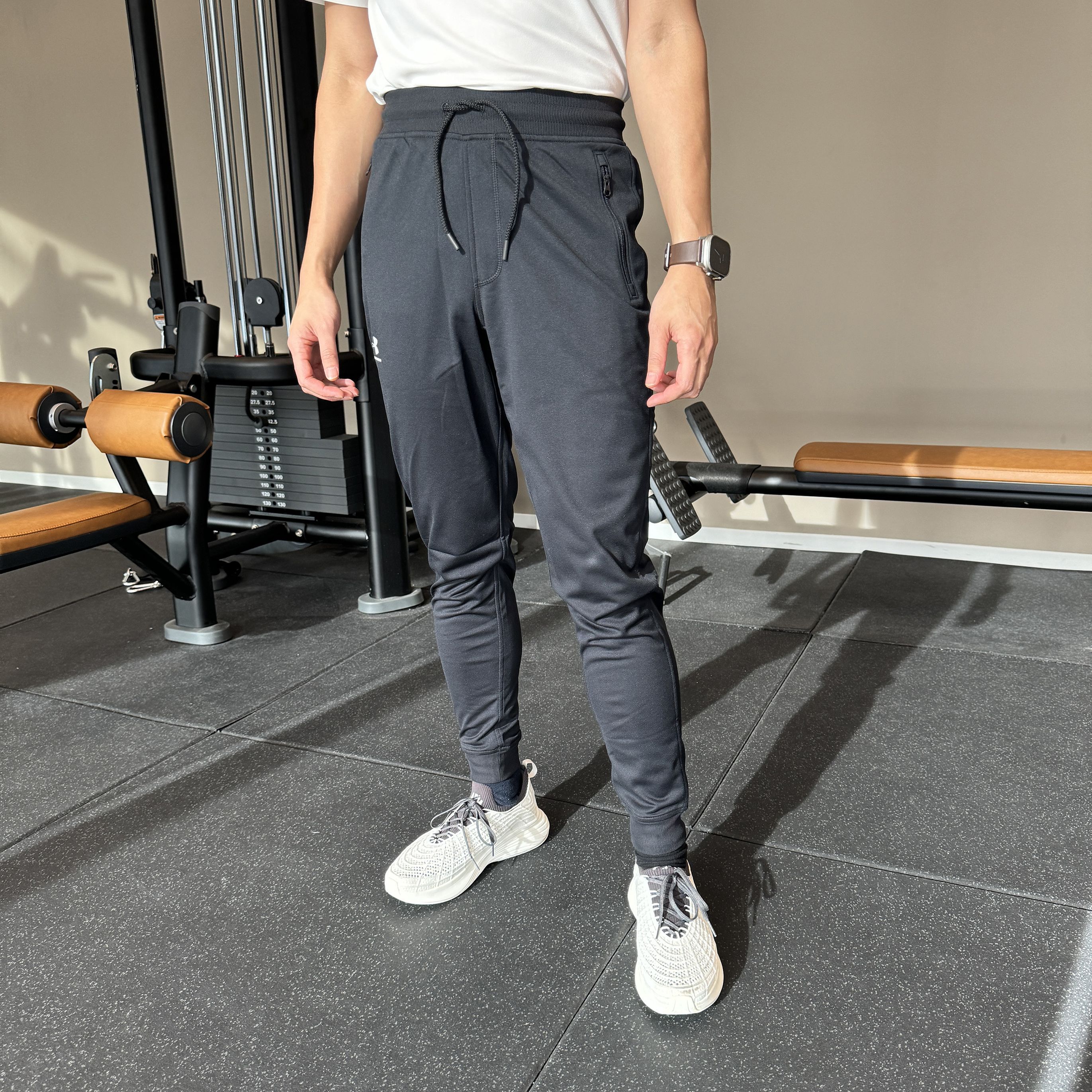 16 Best Joggers for Men of 2024 Tested by Style Experts