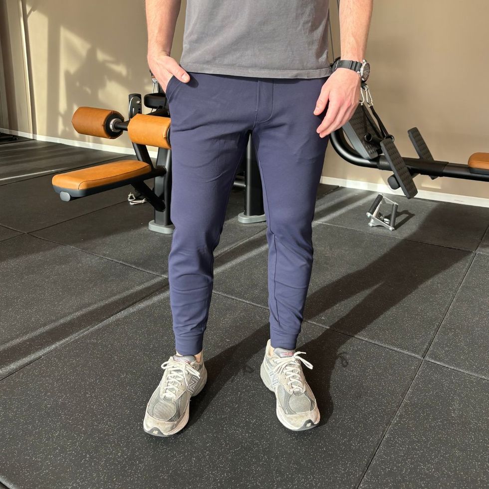 Athleta Joggers & The Search For Workout Pants That Aren't