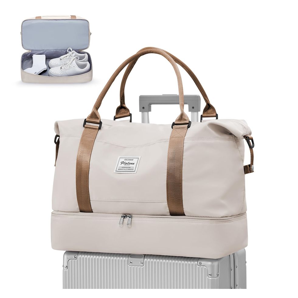 22 Cute Weekender and Travel Bags for Women 2024