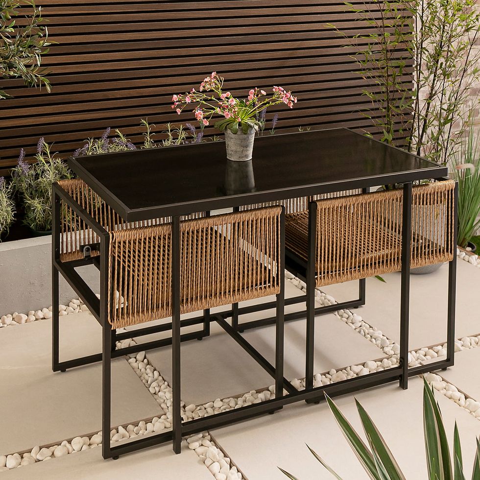 Jari Garden Table with 2 Armchairs in Black & Rattan