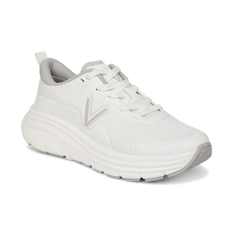 Nike running hot sale shoes macys