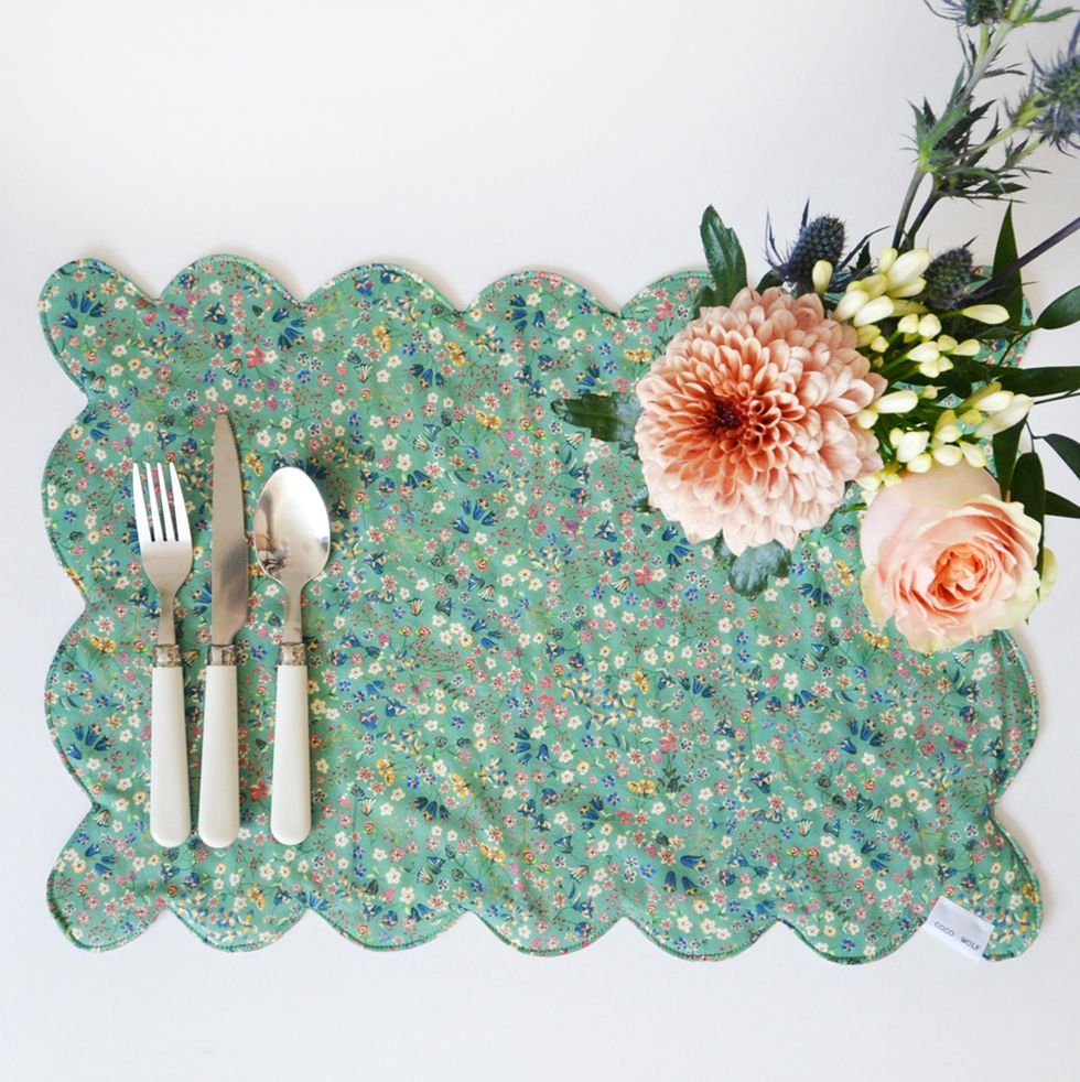 Donna Leigh and Rachel Scallop Placemat