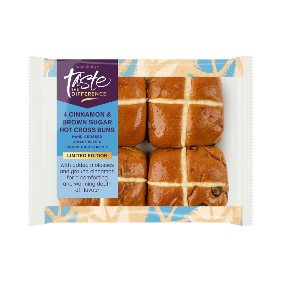 Sainsbury's Taste the Difference Cinnamon & Brown Sugar Hot Cross Buns