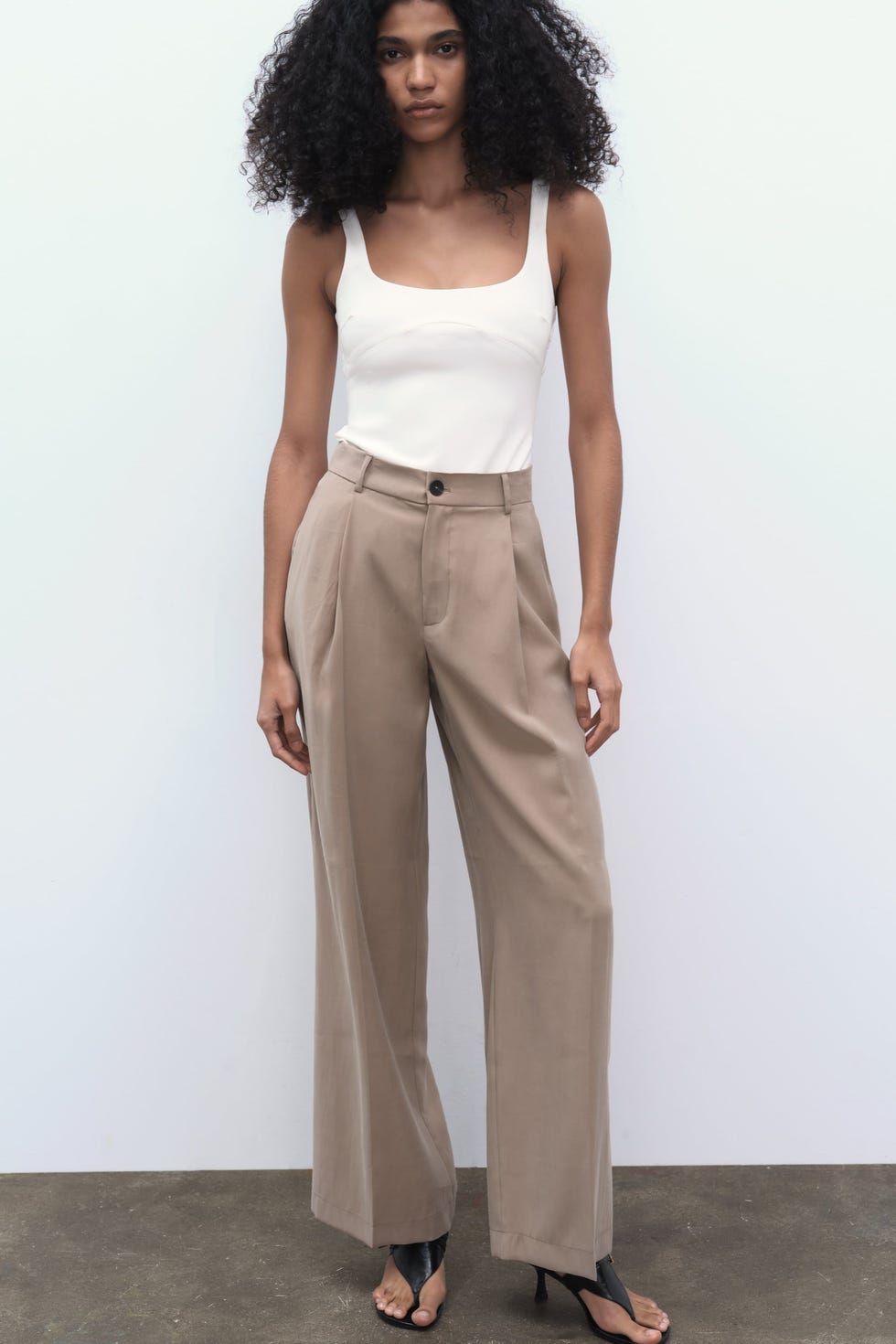 Las mejores ofertas en Pantalones beige Zara De Pierna Ancha para