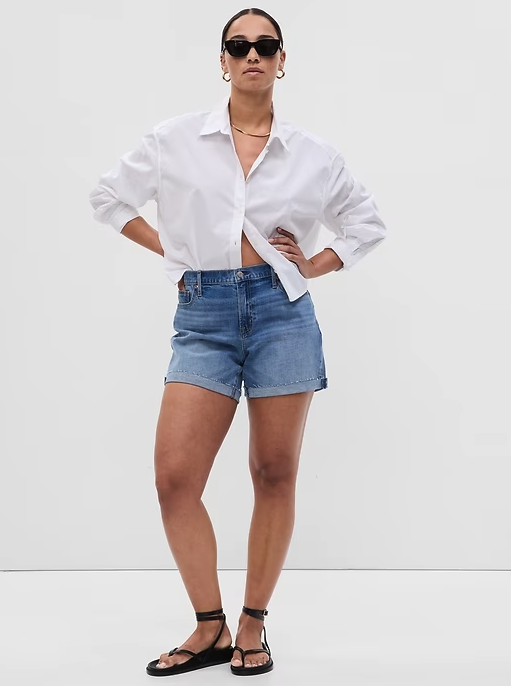 Three Ways To Style White Tees + Denim Shorts - The Mom Edit