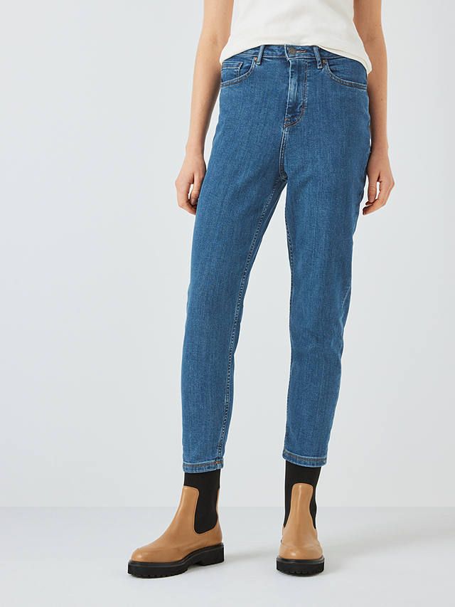 Mid wash hot sale mom jeans