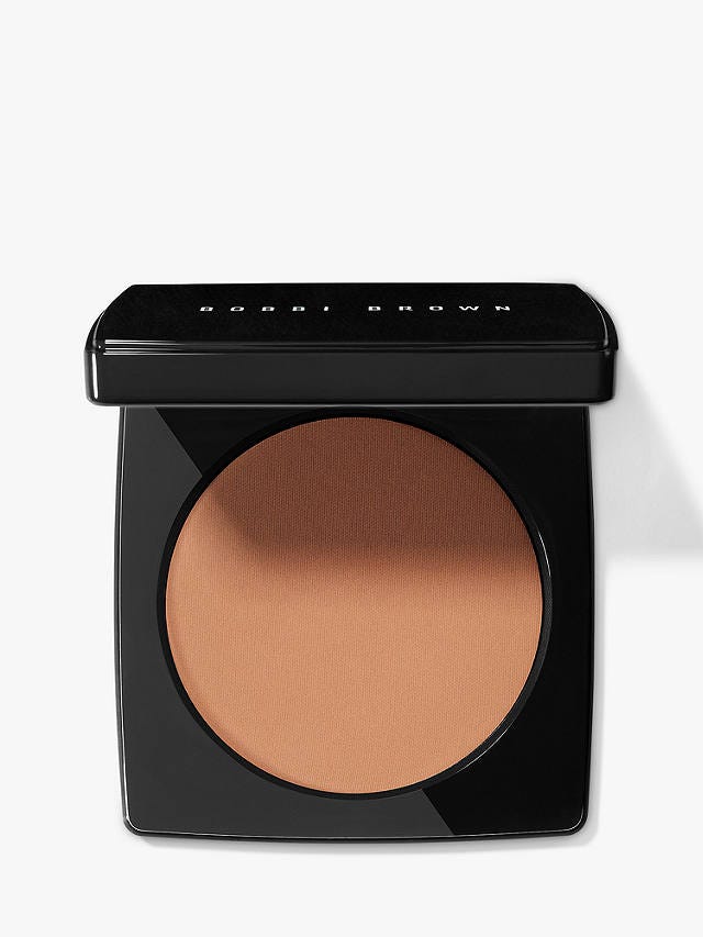 Bronzing Powder in Golden Light
