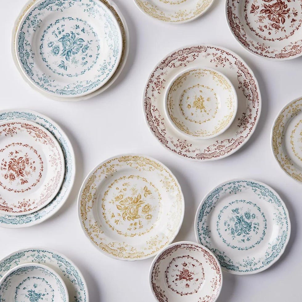 Vintage-Inspired Floral Dinnerware