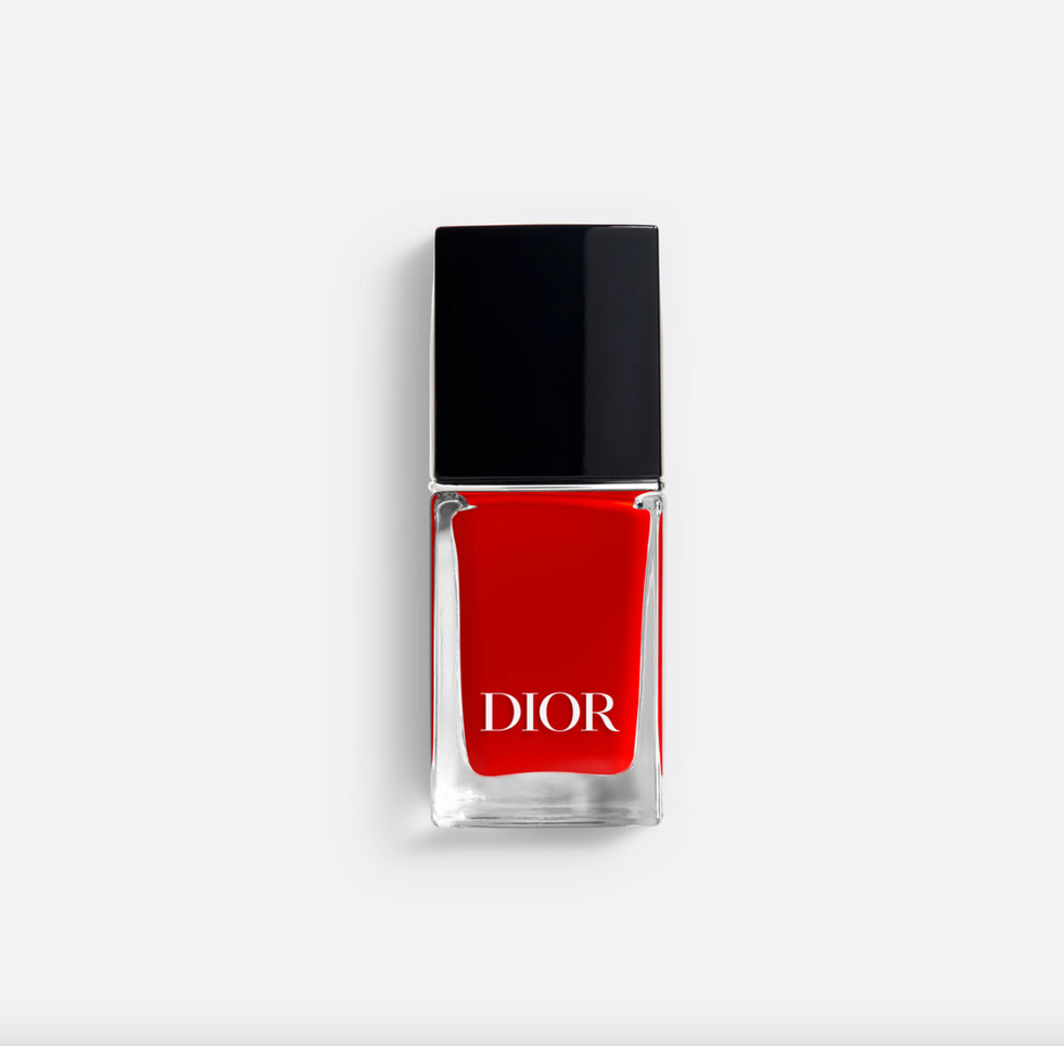 Vernis Nail Lacquer in Rouge