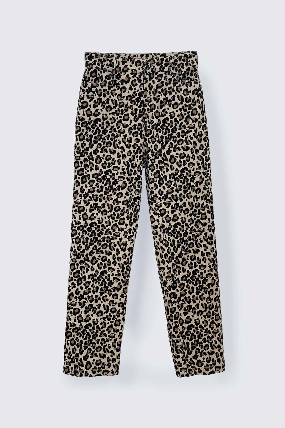 - Pantalones de leopardo