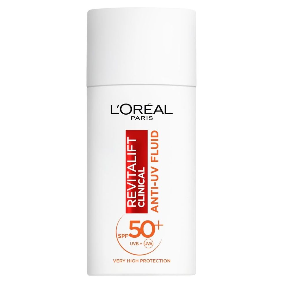 Revitalift Clinical SPF50+ Invisible Fluid
