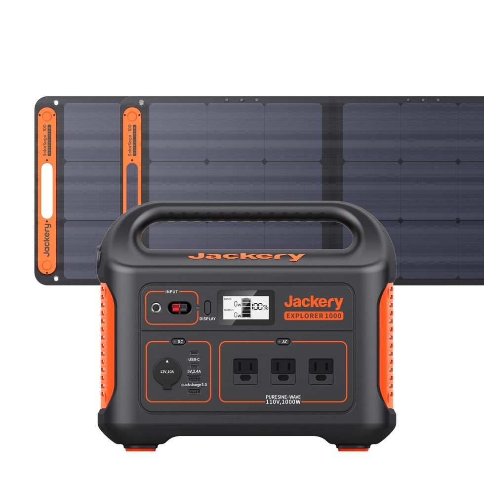 Solar Generator 1000 with 2x SolarSaga 100W Solar Panels