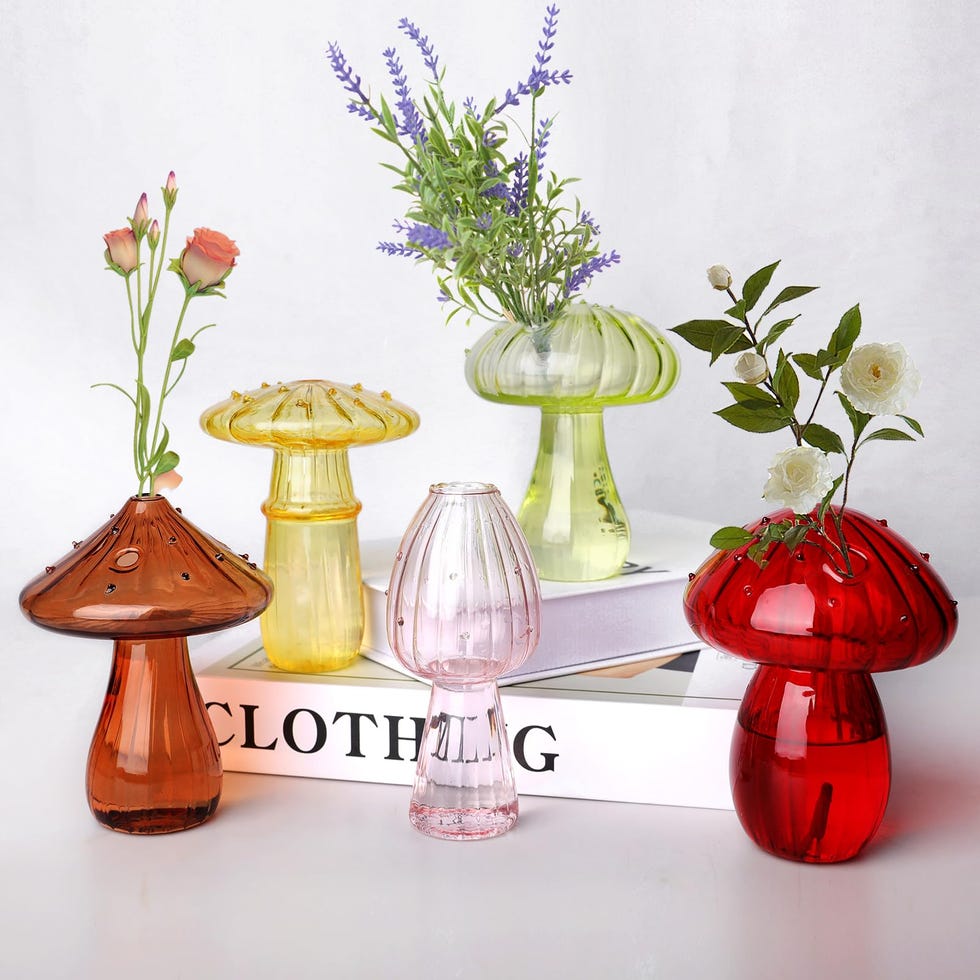 Bud Vases Are the Cutest Home Décor Trend for Spring 2024