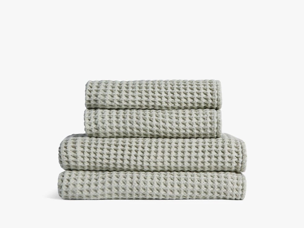 The 9 Best Waffle Towels to Add Spa-like Vibes to Your Bathroom