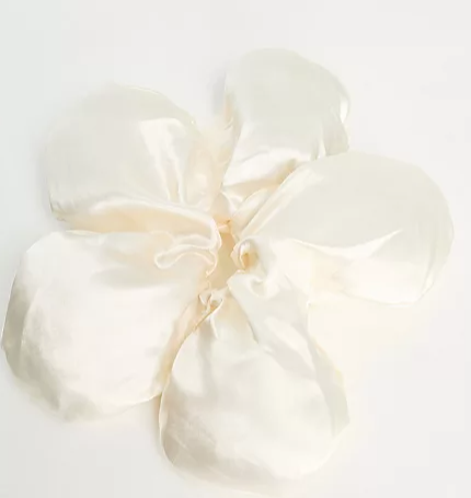 Elastico per capelli a forma di maxi fiore bianco