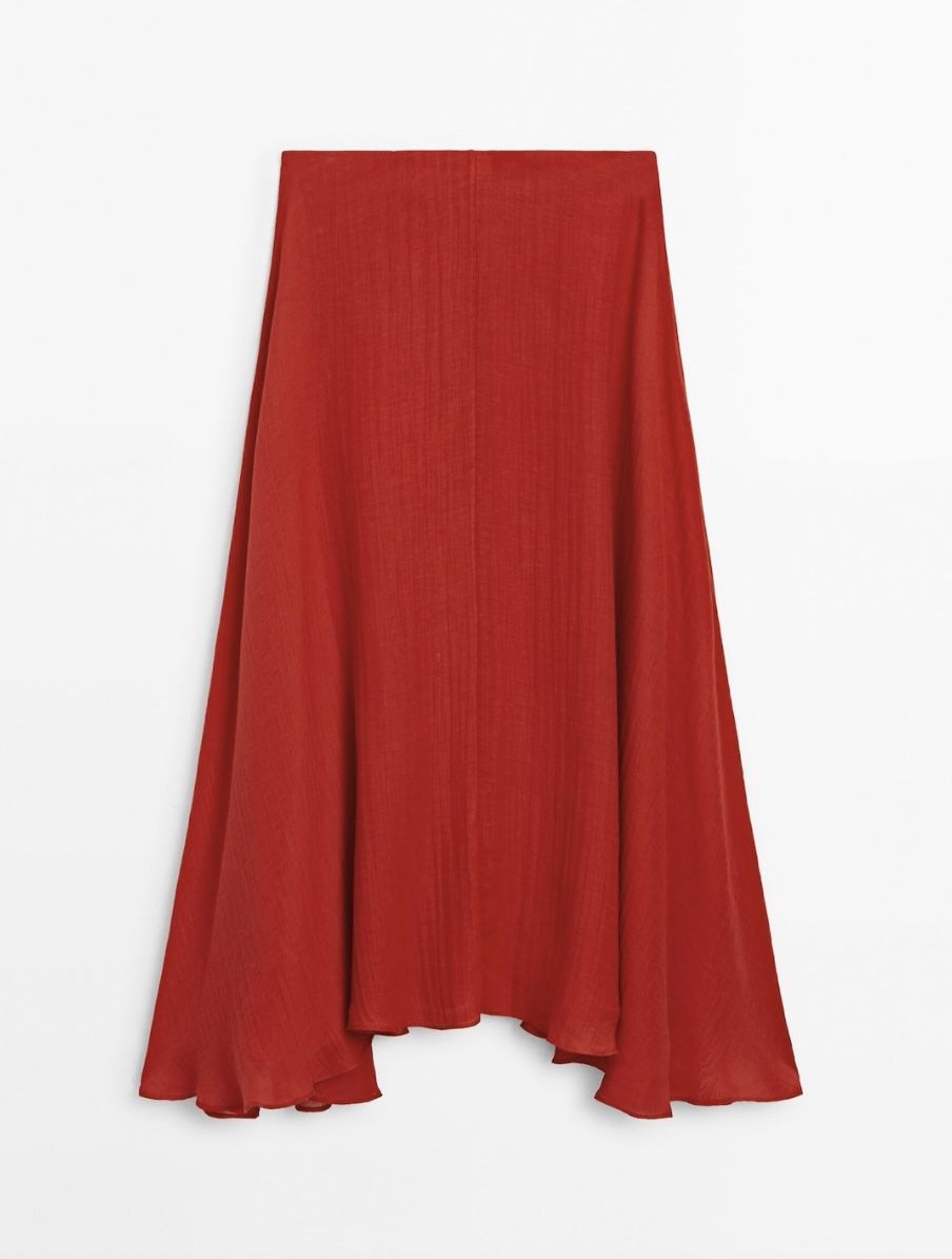 Falda roja fluida de edición limitada