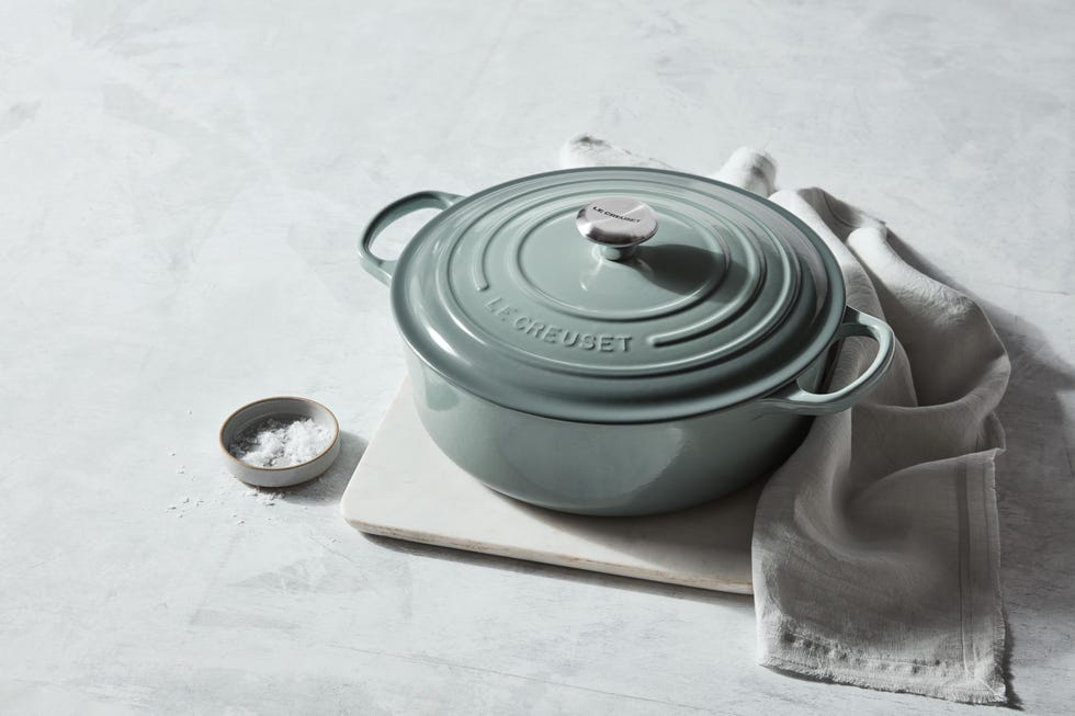 Enameled Cast Iron Signature Dutch Oven