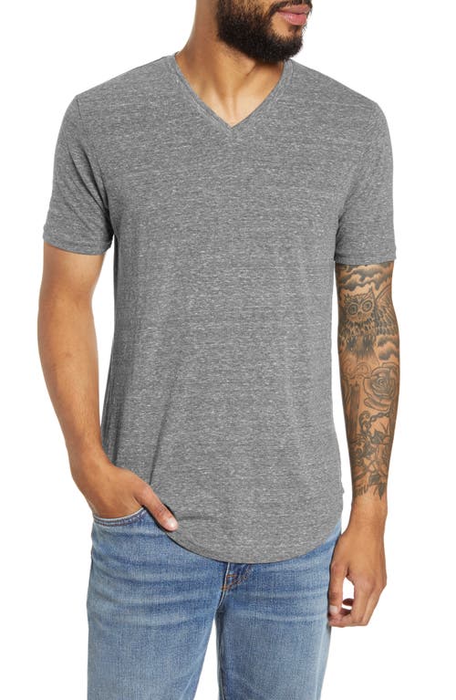 Goodlife Triblend Scallop V-Neck T-Shirt in Heather Grey at Nordstrom, Size Xx-Large