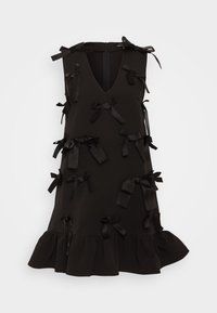 - Vestido de cóctel negro