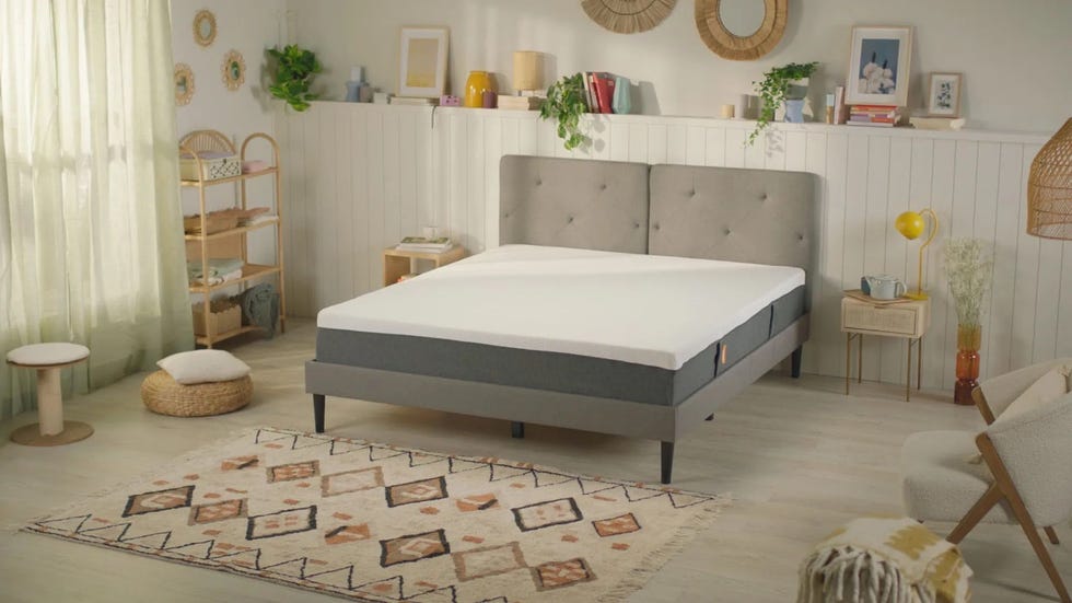 Review: We Tried Emma Mattress's Signature Bed Frame