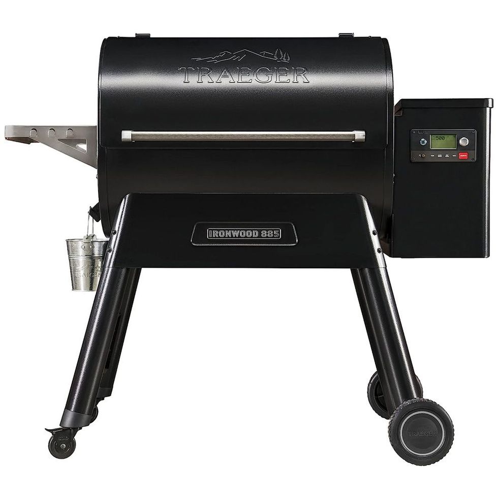Ironwood 885 Pellet Grill and Smoker