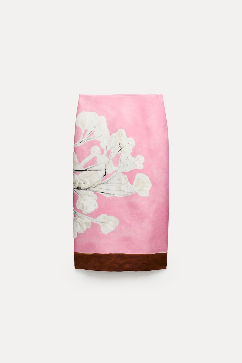 - Falda rosa con flores