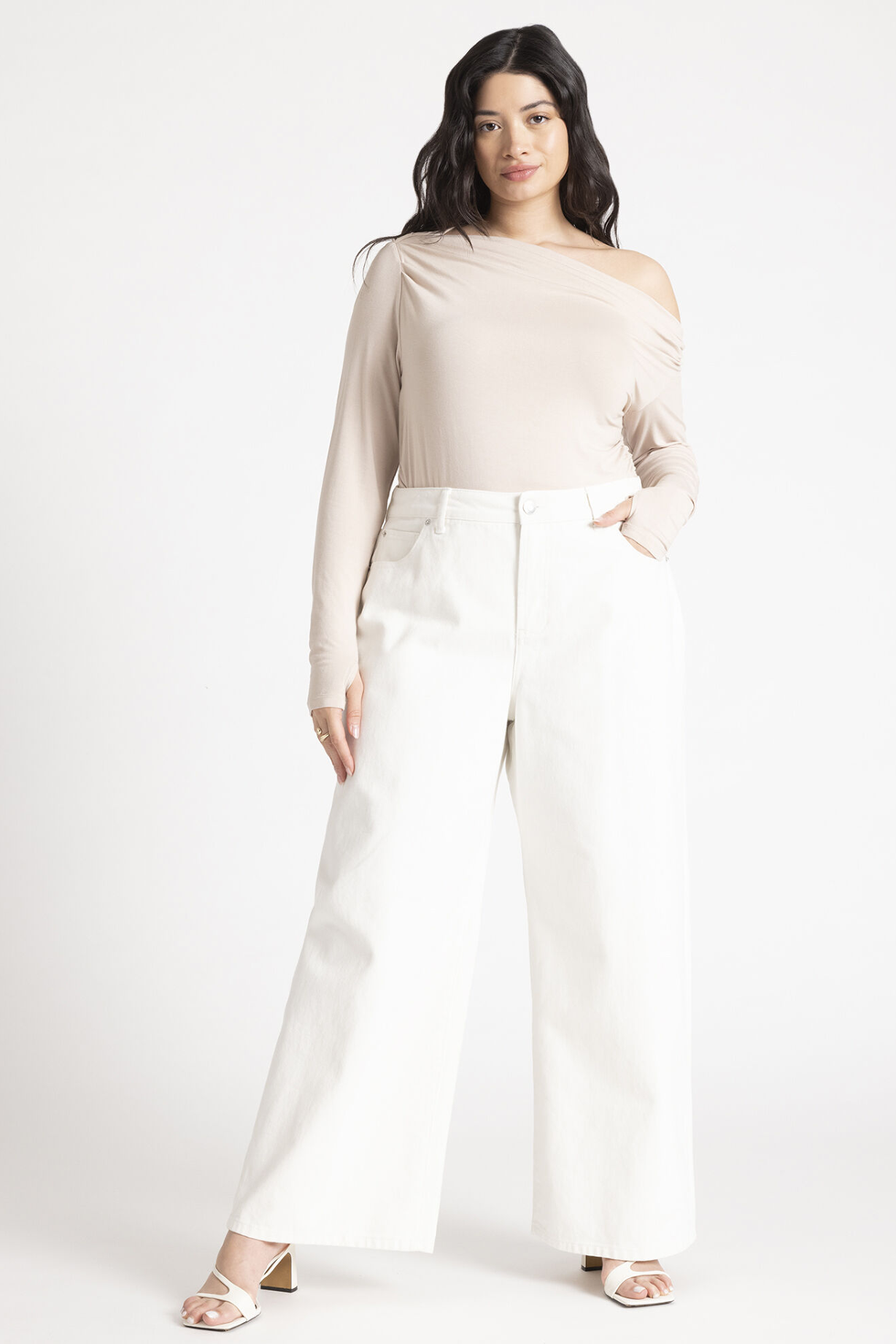 18 Best White Jeans for Women this Spring/Summer 2024