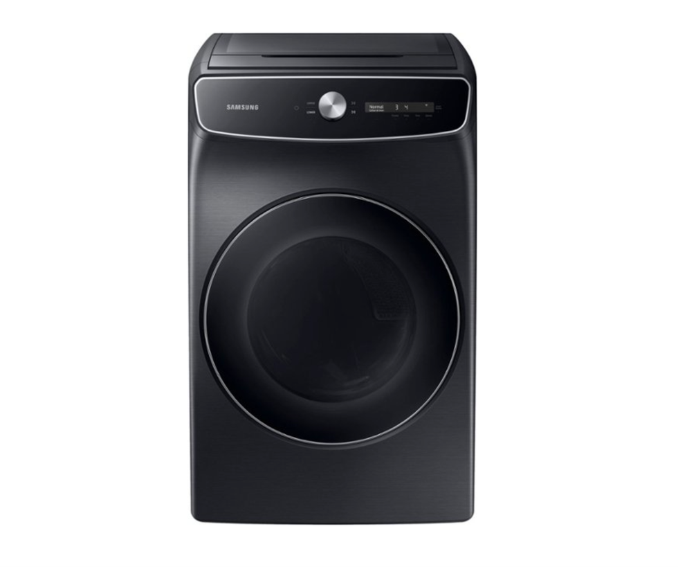 7.5 Cu. Ft. Smart Gas Dryer with Steam and FlexDry