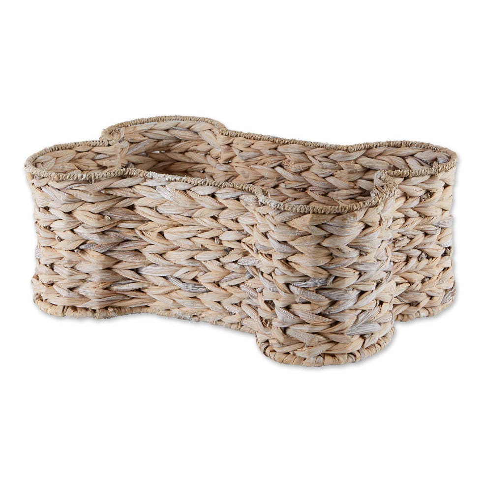 Cesta de mimbre con forma de hueso